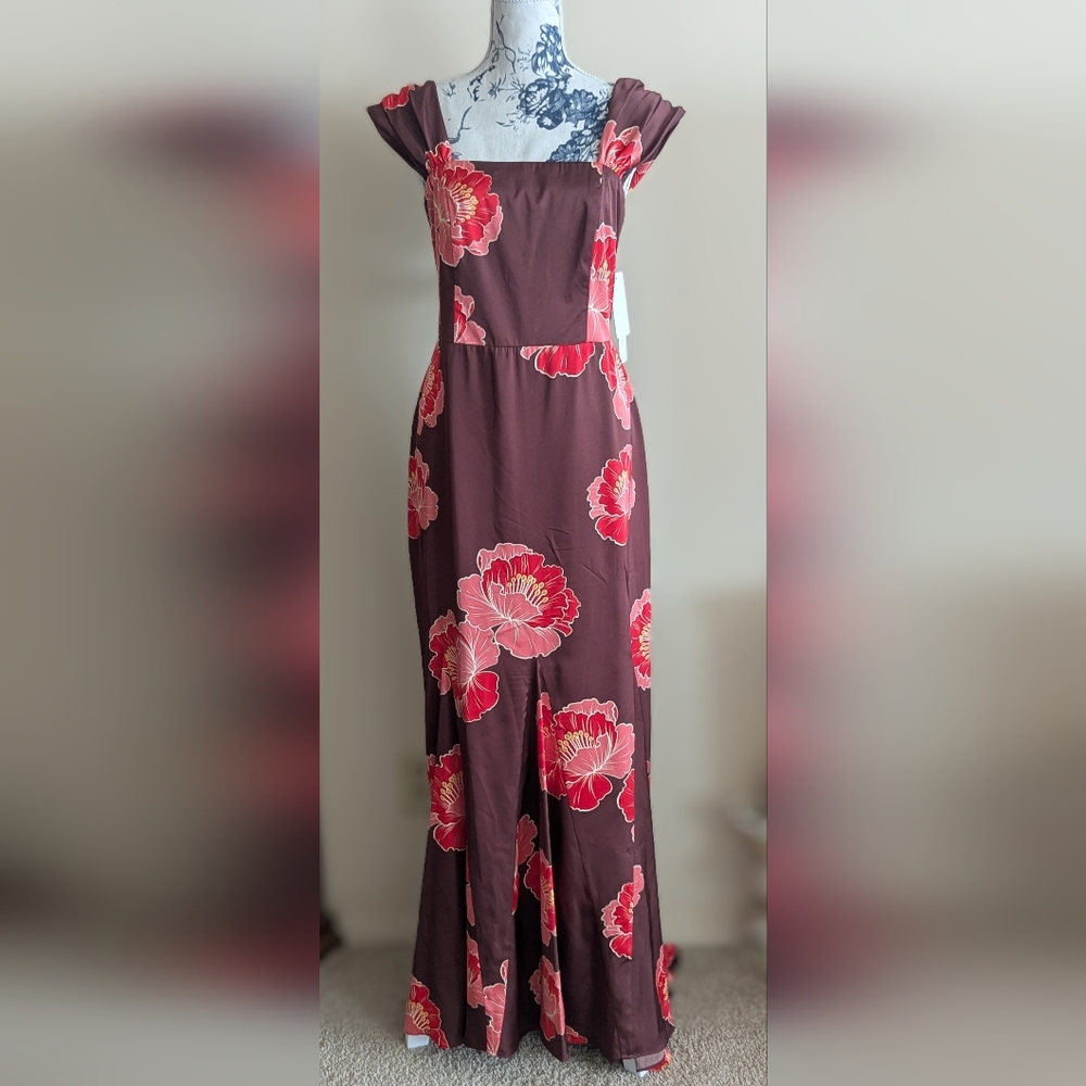 Beautiful Long Gown NWT
